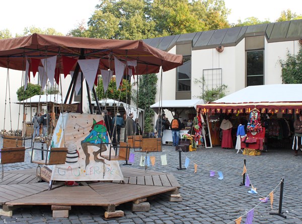 Mittelaltermarkt auf dem Schlossgelände am Wochenende 14. und 15. Oktober