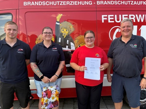 Feuerwehr Rembrücken: Amelie Beck zur neuen Kinderfeuerwehrwartin ernannt